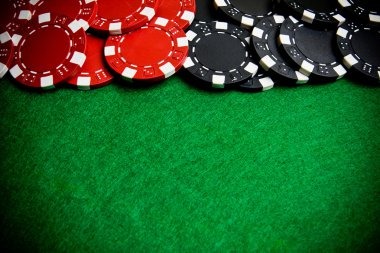 doajitu mobile app interface showing slot tournaments and live-dealer tables